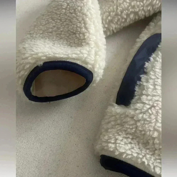 Janie And Jack Sherpa Jacket Size 5-6 - Picture 4 of 6